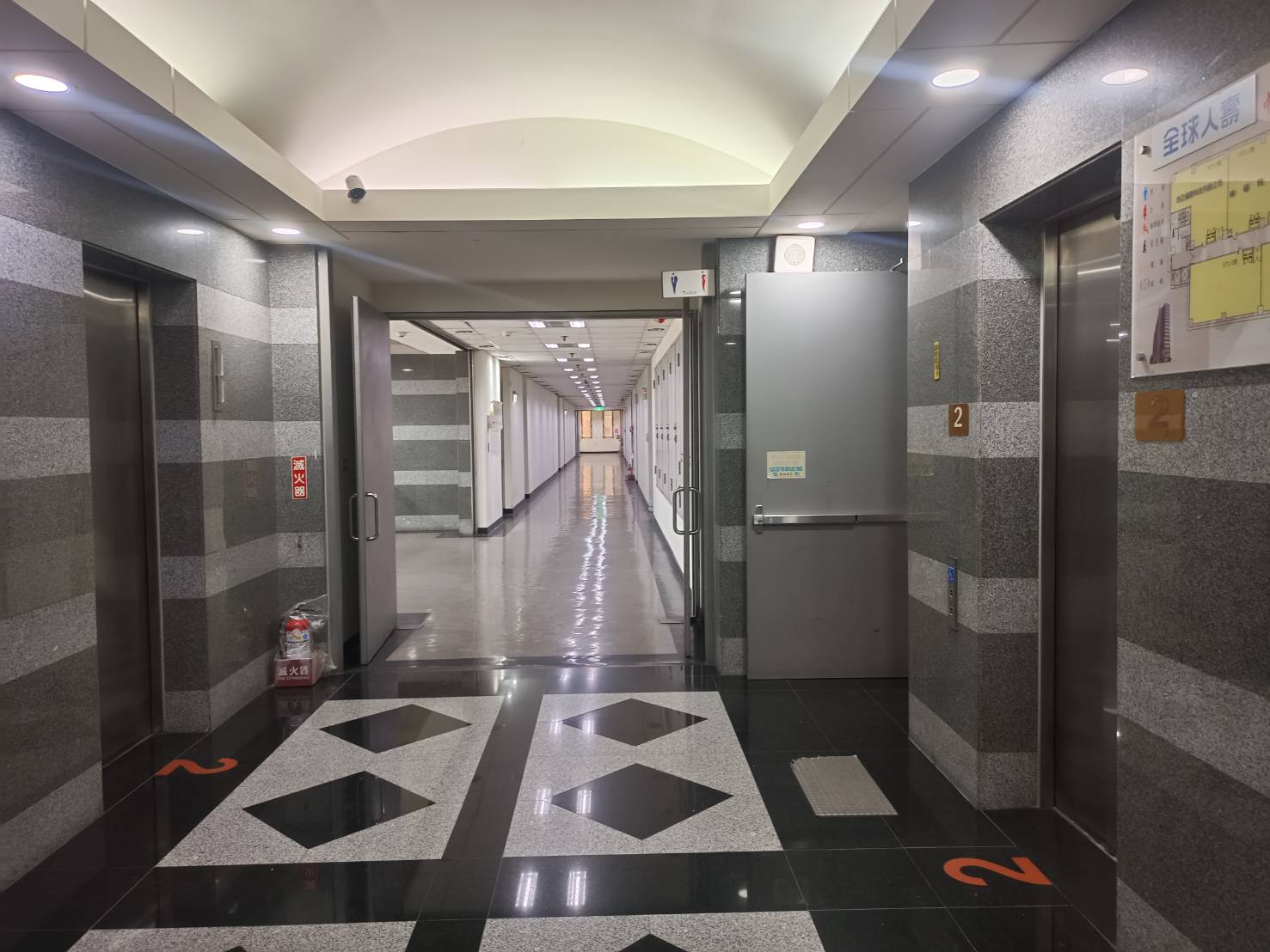 長昇鴻工商大樓 甲棟